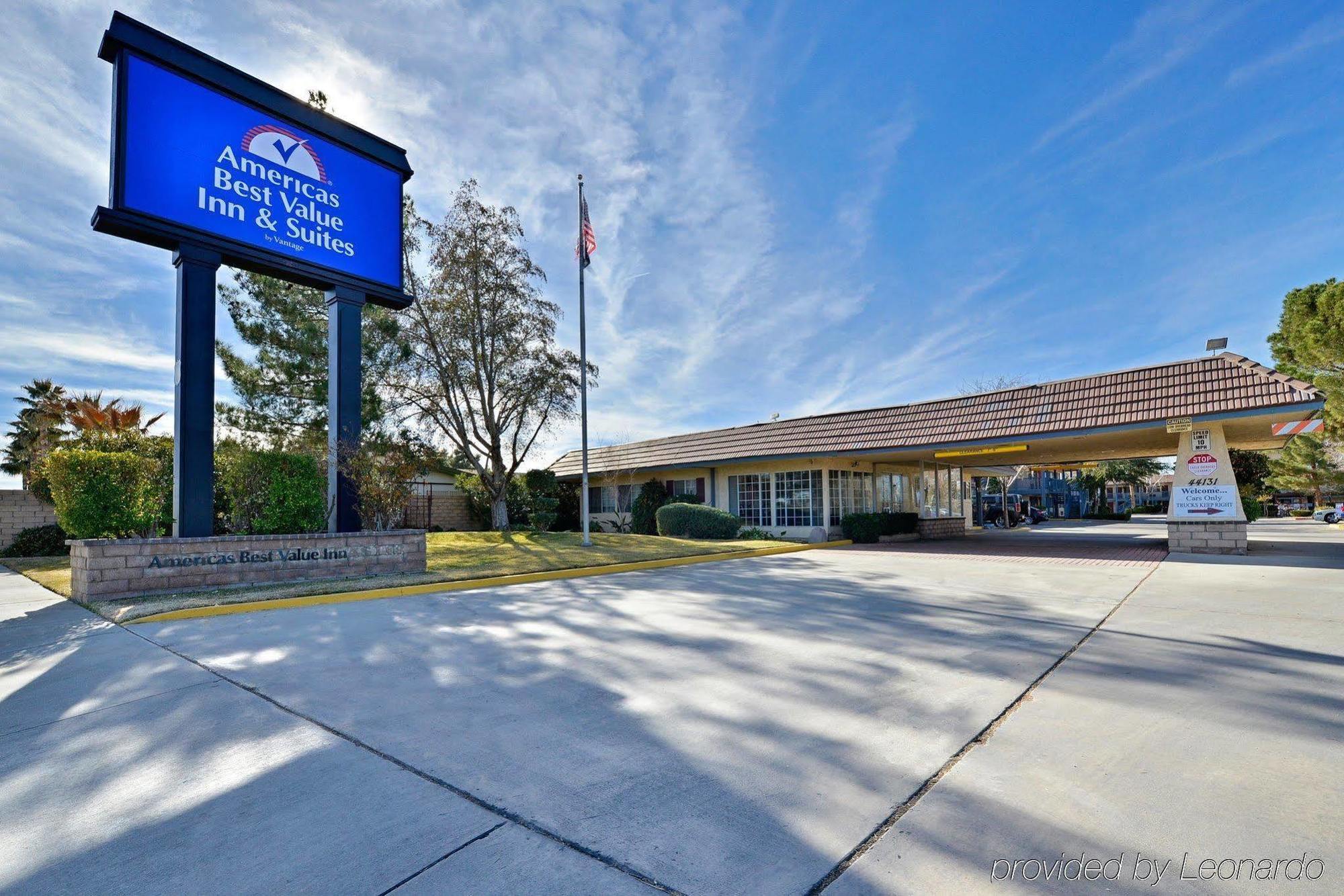 Americas Best Value Inn & Suites - Lancaster Exterior foto